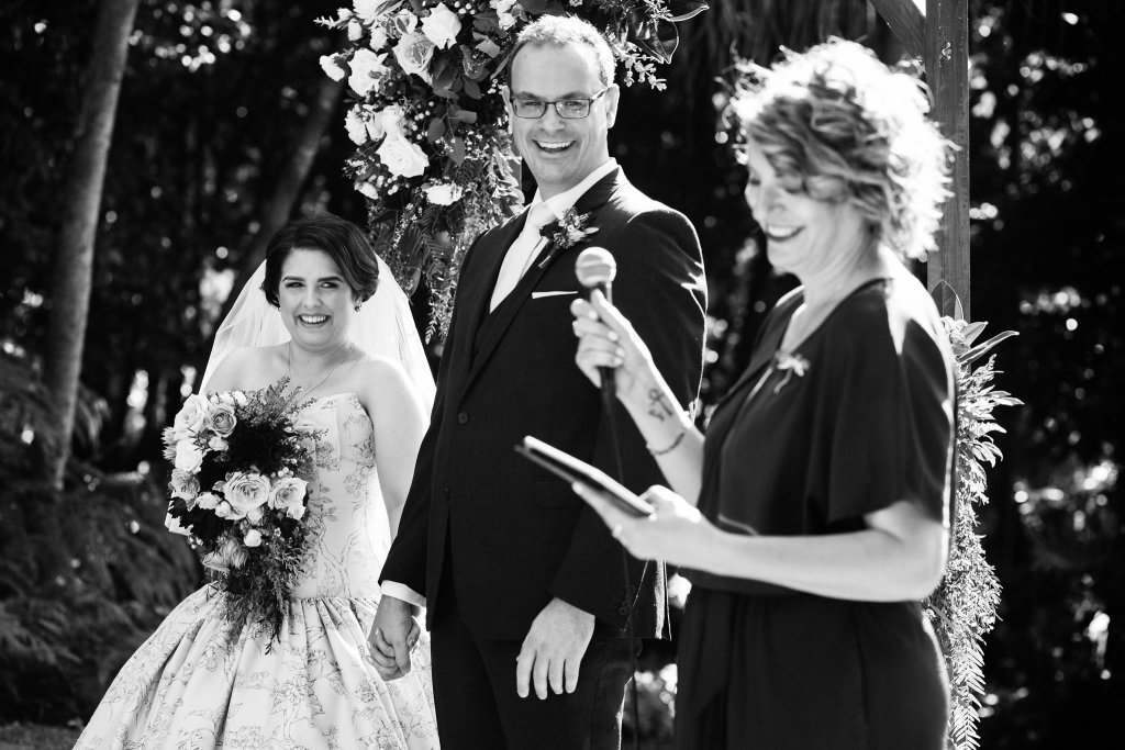 Photo of couple at City Botanic Gardens wedding
